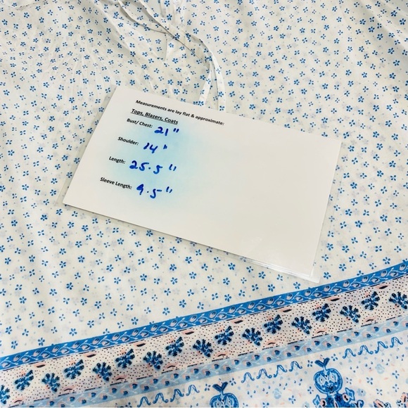 Lucky Brand Blue and White Floral short sleeve Peasant Top size L - Picture 9 of 12